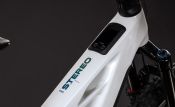 Elektrokolo Cube Stereo Hybrid ONE44 HPC Pro 800 metallicwhite´n´blue 2027