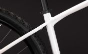 Horské kolo Cube Aim ONE 27,5 metallicwhite´n´black 2027