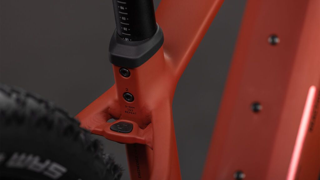 Elektrokolo Cube Reaction Hybrid Race 800 amber´n´black 2026