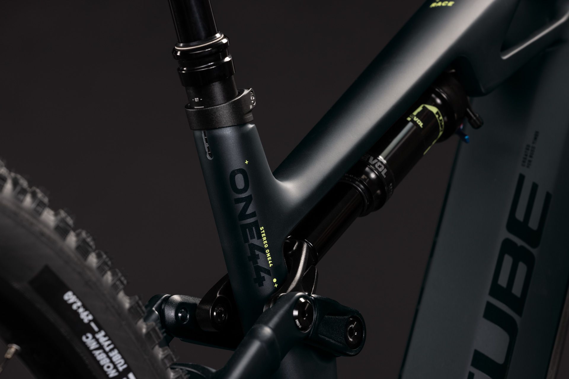 Elektrokolo Cube Stereo Hybrid ONE44 HPC Race 800 coal´n´green 2027