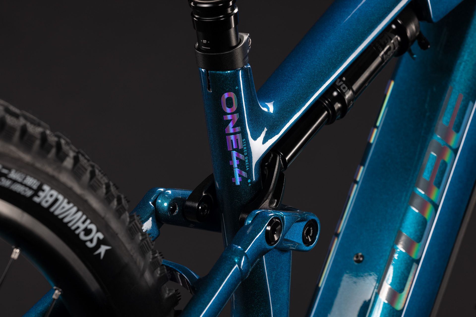 Elektrokolo Cube Stereo Hybrid ONE44 HPC Race 800 nebula´n´prizm 2027