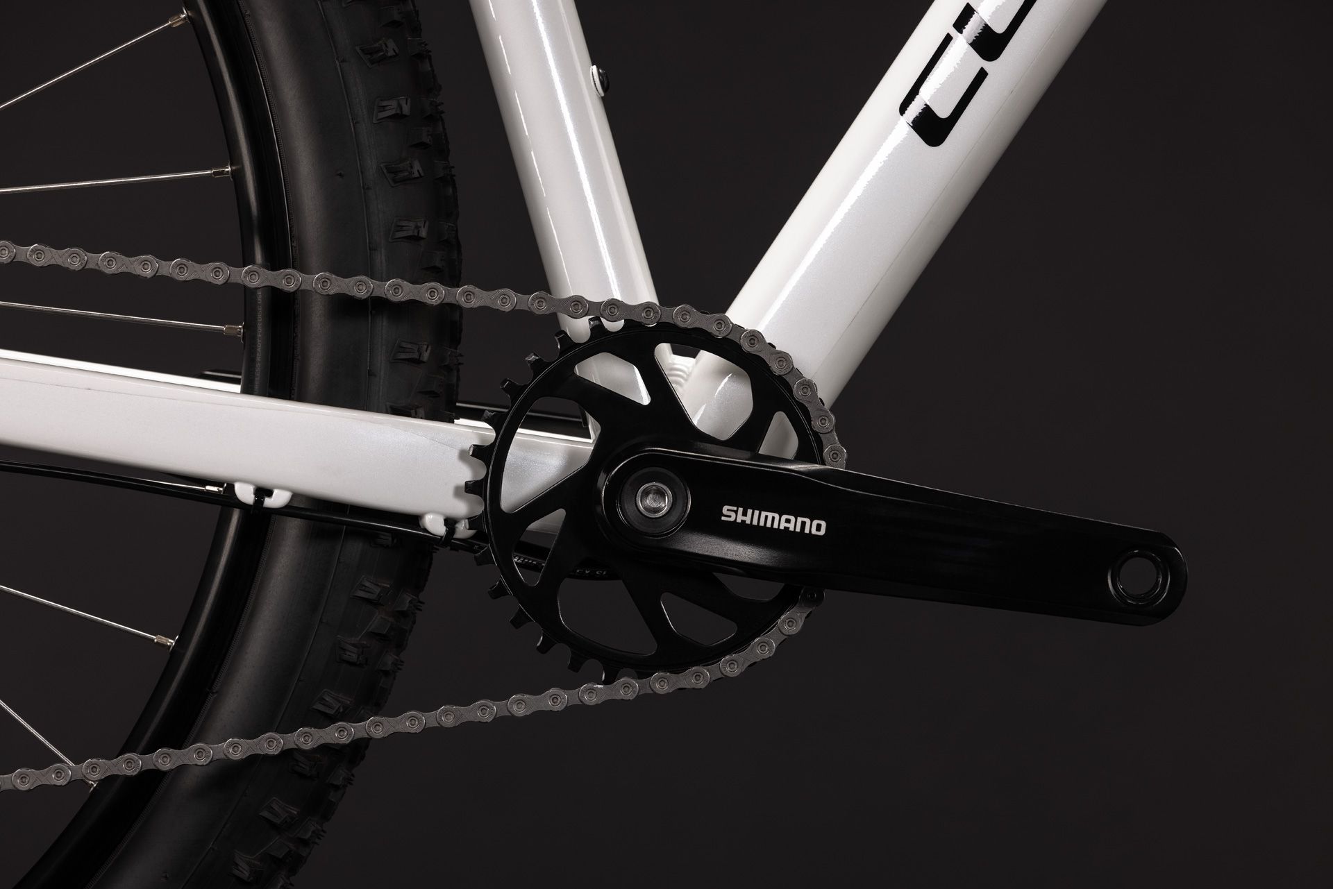 Horské kolo Cube Aim ONE metallicwhite´n´black 2027