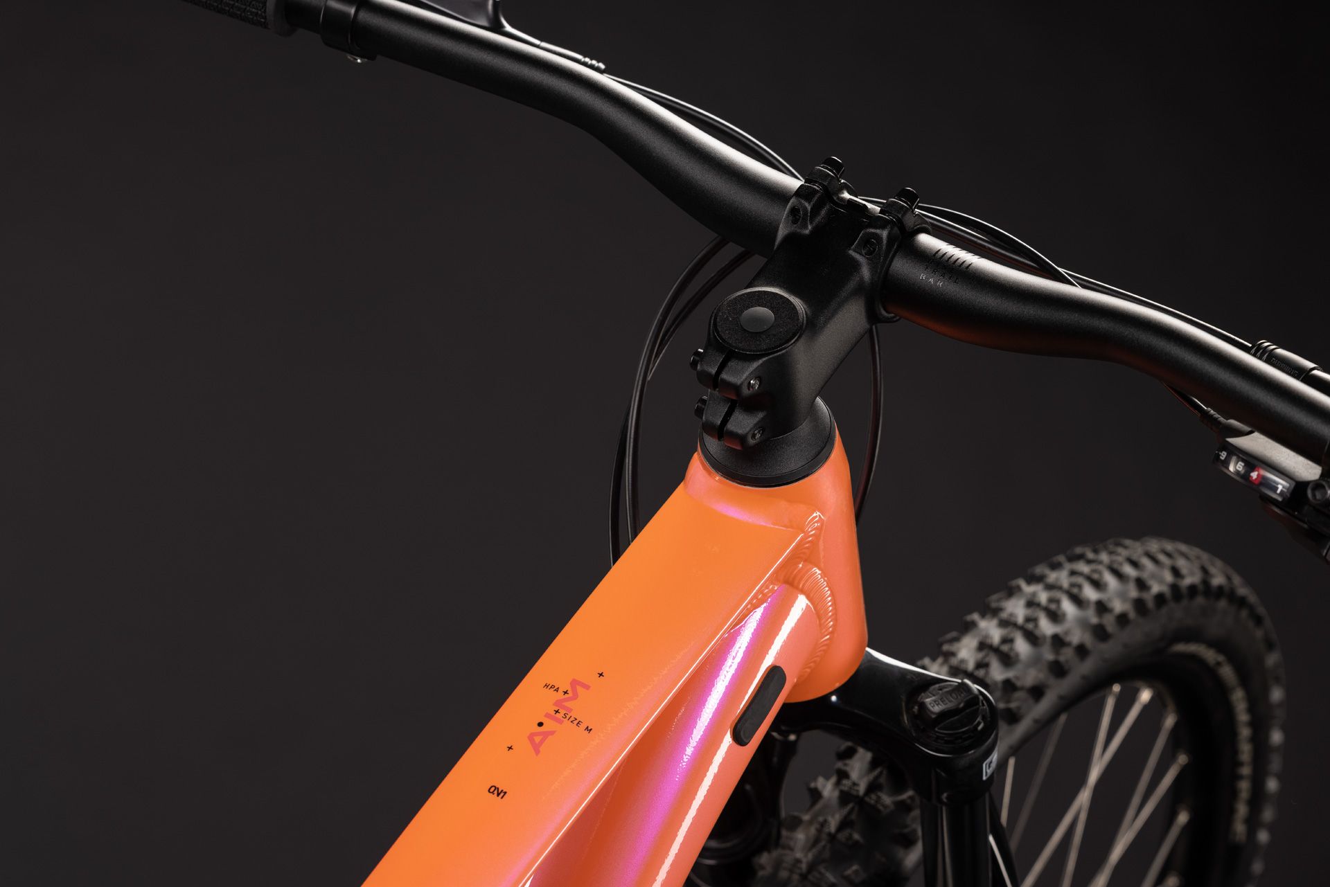 Horské kolo Cube Aim ONE salmon´n´black 2027
