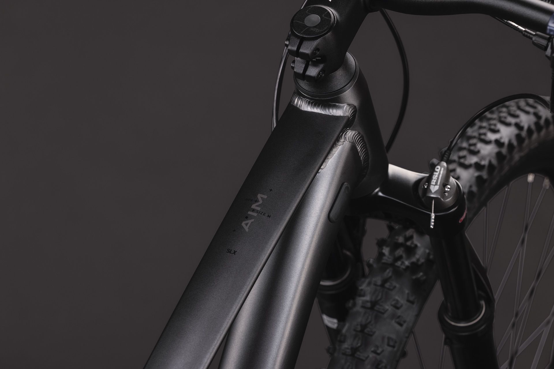 Horské kolo Cube Aim SLX slateblack´n´chrome 2027
