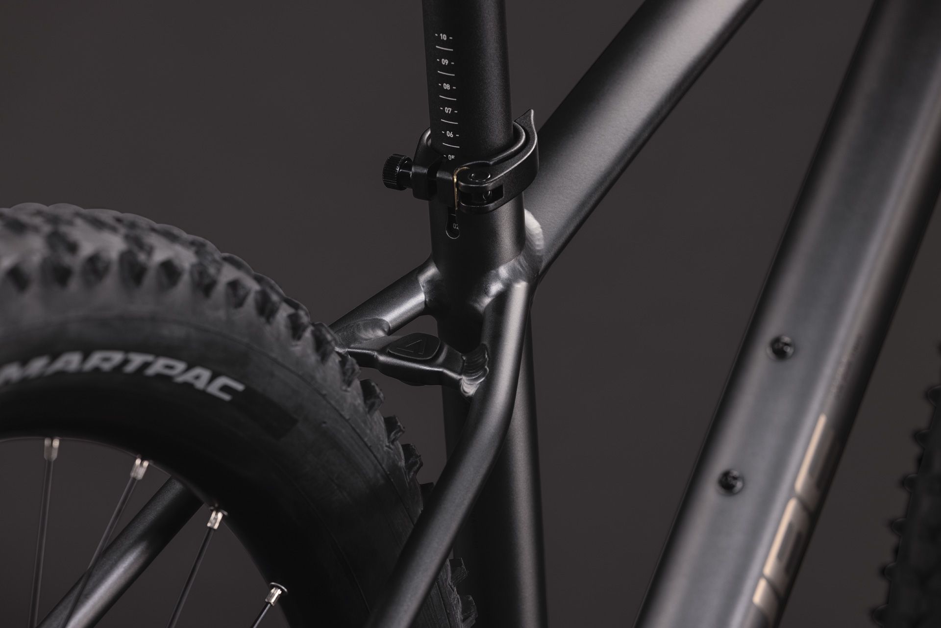 Horské kolo Cube Aim SLX slateblack´n´chrome 2027
