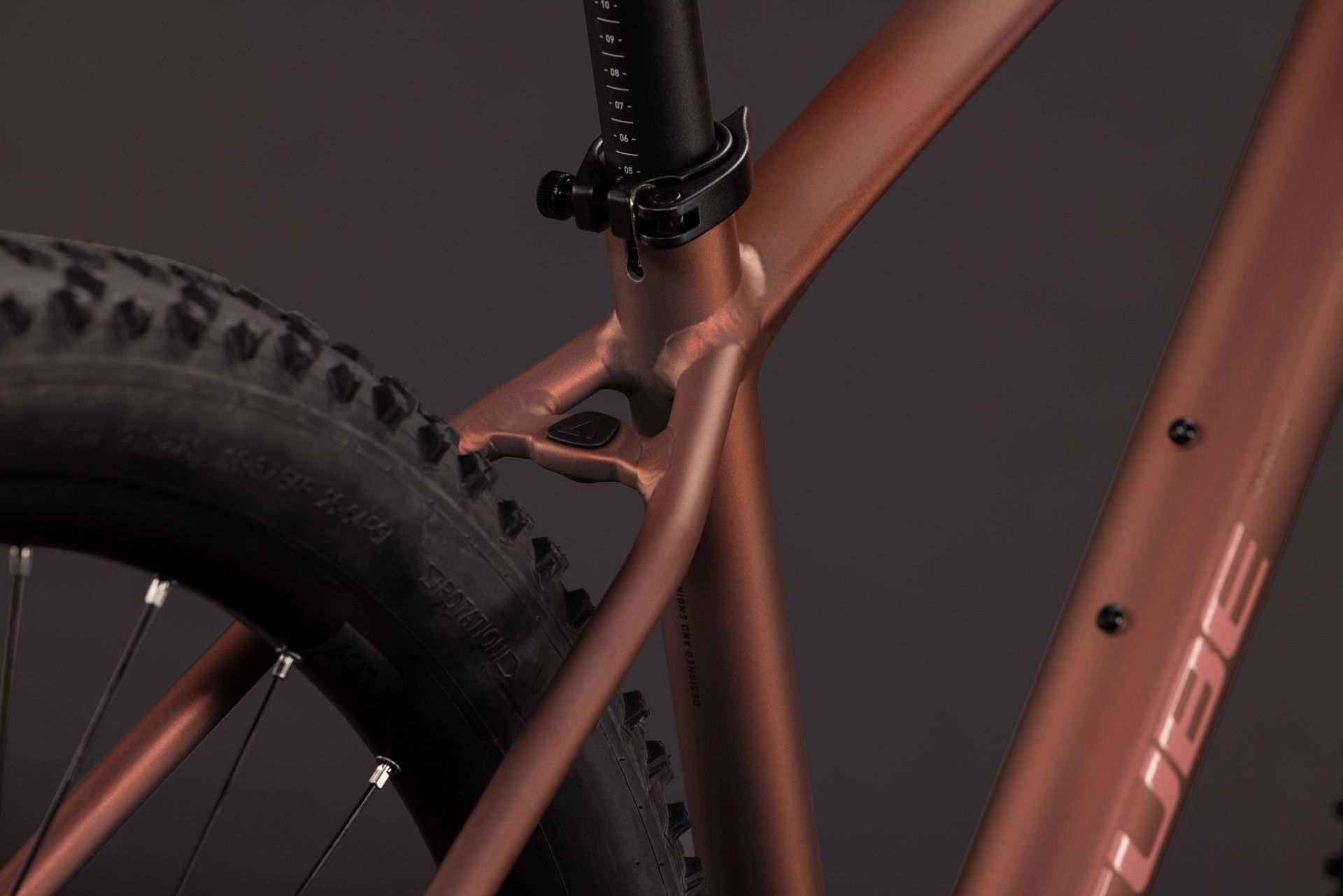 Horské kolo Cube Aim SLX rustyrose´n´peach 2027