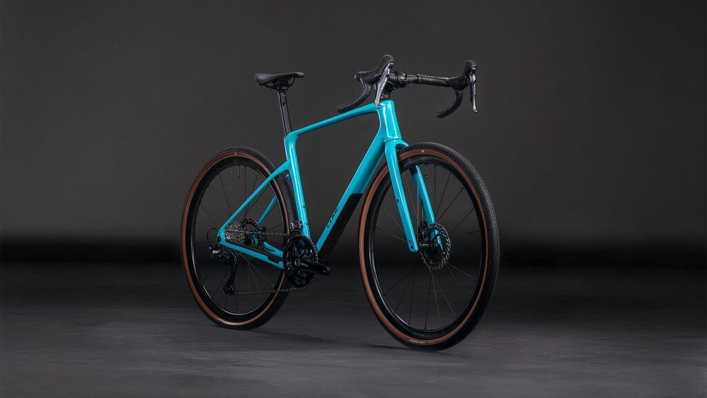Gravel kolo Cube Nuroad C:62 Pro swimmingpool´n´black 2026