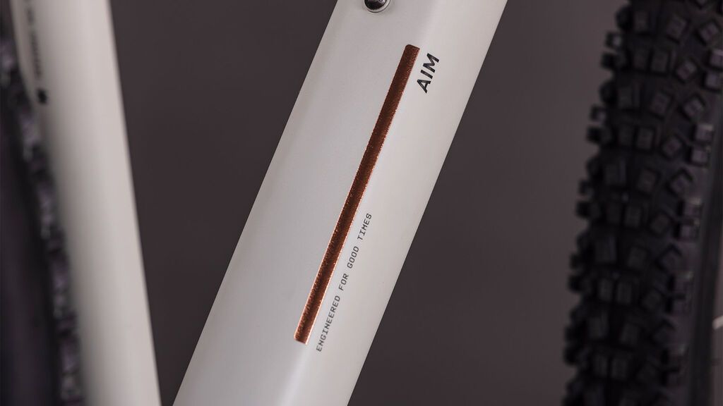 Horské kolo Cube Aim Pro 27.5 greige´n´titan 2026