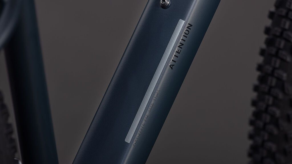 Horské kolo Cube Attention Pro night´n´black 2026