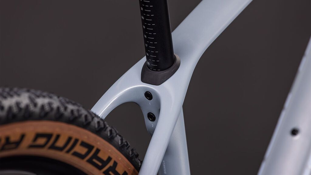 Horské kolo Cube Reaction C:62 Race foggrey´n´white 2026