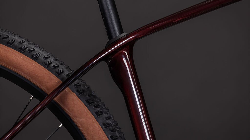 Horské kolo Cube Reaction C:62 Race liquidred´n´white 2026