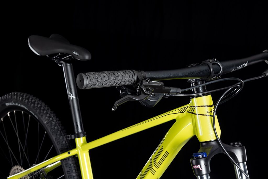 Juniorské horské kolo 4EVER DARK ACTIVE lime black/mirror 2024