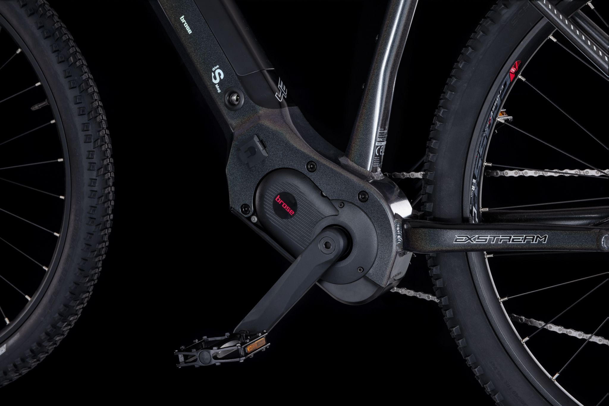 Elektrokolo 4EVER EXSTREAM ELITE 820 matt chameleon / white  2025