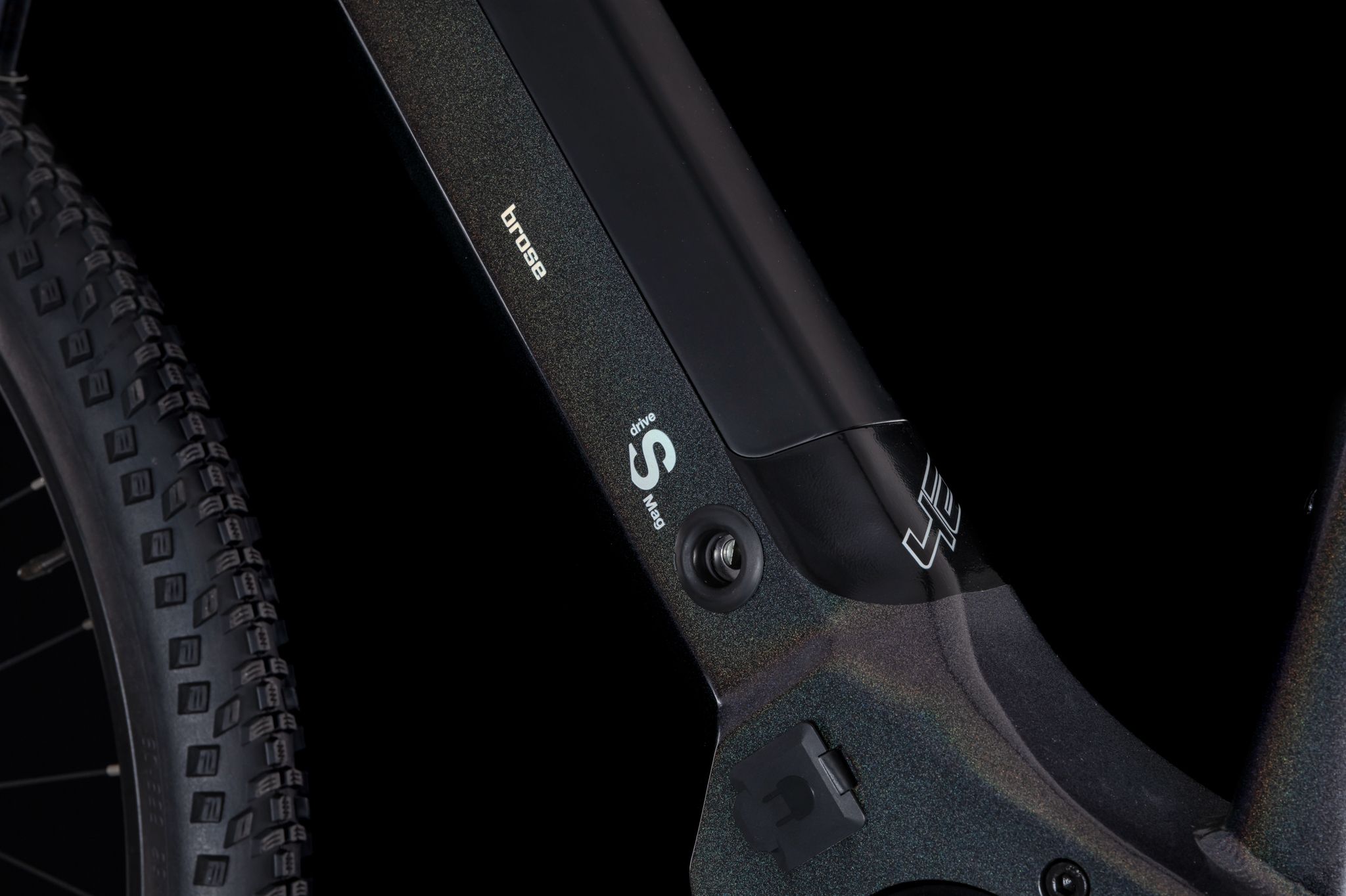 Elektrokolo 4EVER EXSTREAM ELITE 820 matt chameleon / white  2025