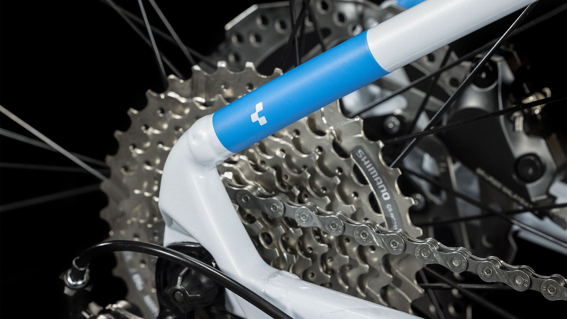 Horské kolo Cube Aim SLX white´n´blue´n´red 2024