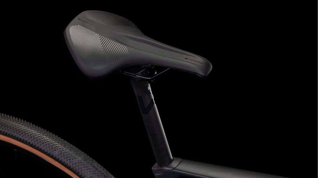 Gravel kolo CUBE Nuroad C:62 ONE carbon´n´glossy 2025