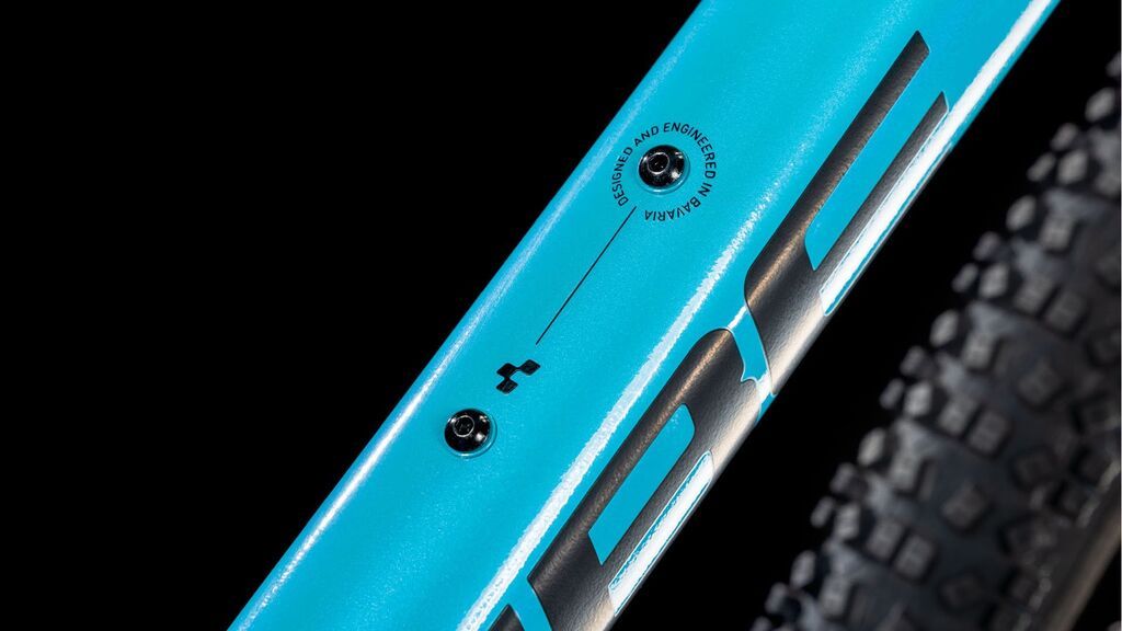 Horské kolo CUBE Aim Race swimmingpool´n´black 2025