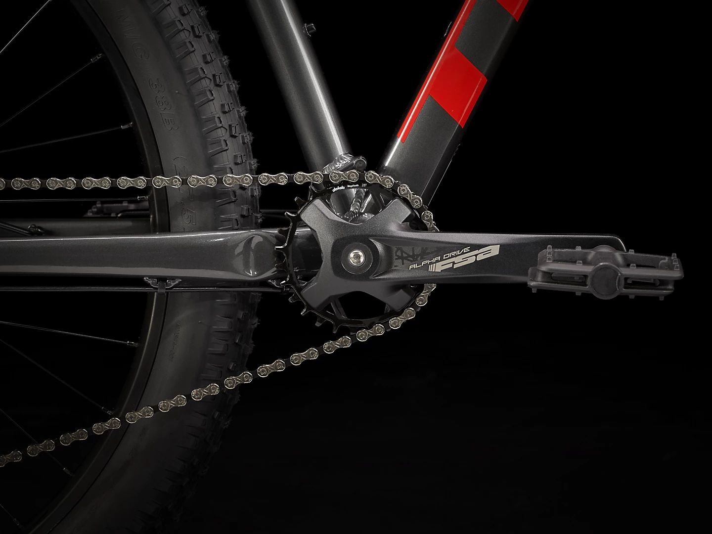 Horské kolo TREK Roscoe 6 27,5+ Lithium Grey/Cobra Blood 