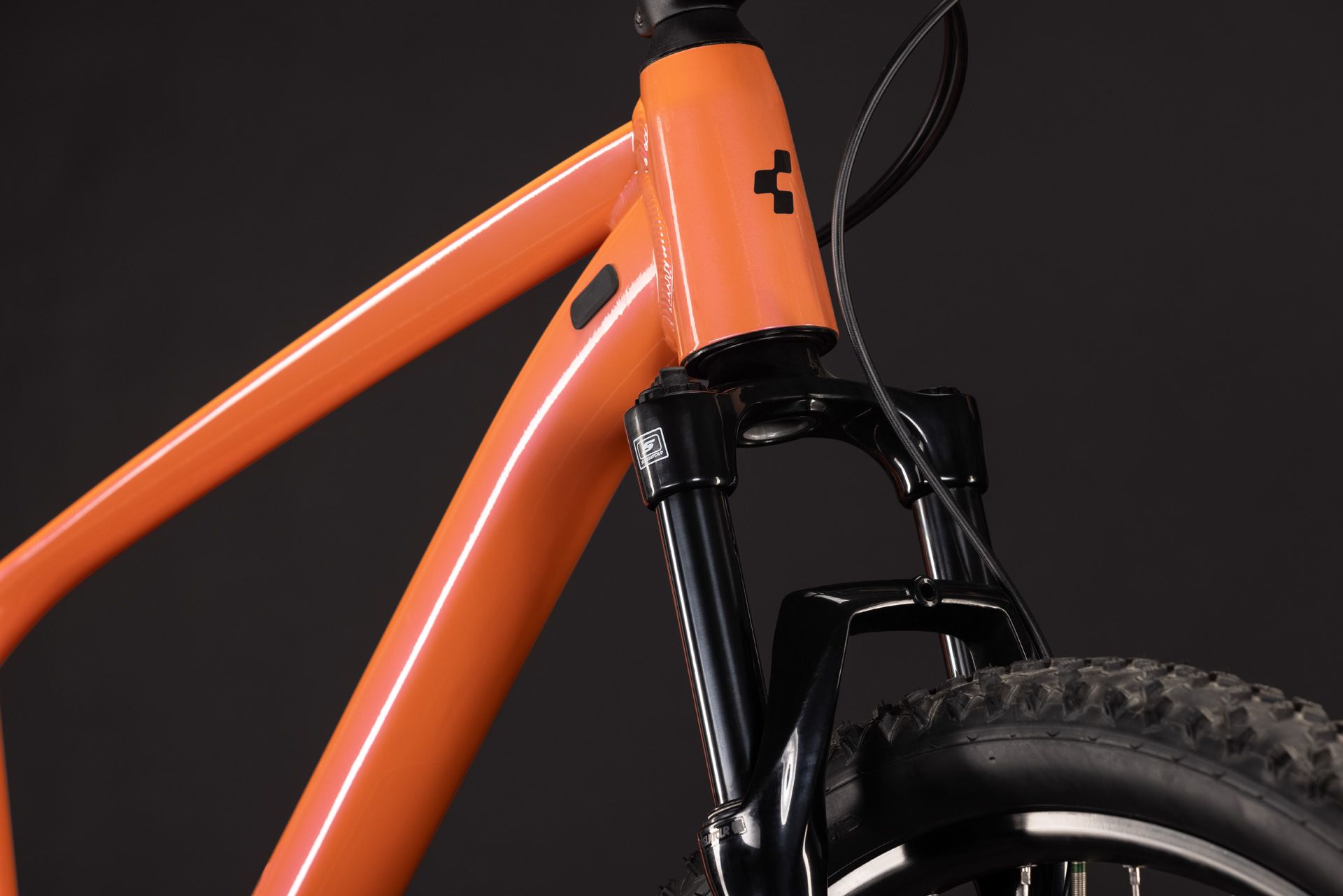 Horské kolo Cube Aim ONE salmon´n´black 2027